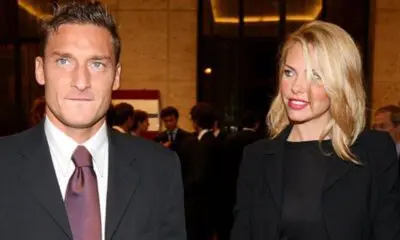 Anche i vip vanno in vacanza. Totti e Ilary Blasi sono a Ponza, con i figli