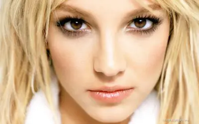 BRITNEY SPEARS COMPIE 35 ANNI, AUGURI ALLA PRINCIPESSA DEL POP