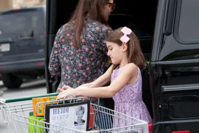 KATIE HOLMES E SURI CRUISE, POMERIGGIO TRA «RAGAZZE»