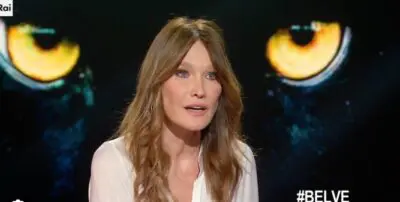 Carla Bruni dipendente dall’alcol e la delusione verso la sorella Valeria