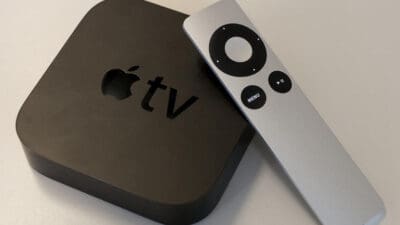 APPLE, PER LA TV SI PASSA DI QUI