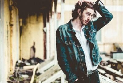 Esce il nuovo singolo di Hozier, ad agosto l’album