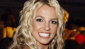 Britney Spears dice basta alla musica per colpa del padre