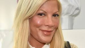 TORI SPELLING: “ASPETTO IL MIO QUINTO FIGLIO, CHE BENEDIZIONE!”