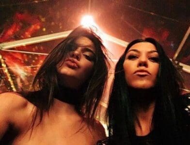 KIM KARDASHIAN AL COMPLEANNO DELLA SORELLA KENDALL