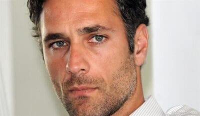 RAOUL BOVA DA MAURIZIO COSTANZO: “ECCO PERCHE’ HO TRADITO MIA MOGLIE”