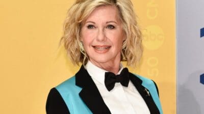 Olivia Newton-John: «Contro il cancro, ancora»