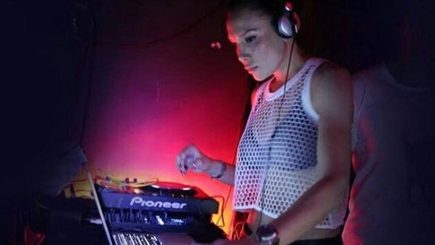 Nicole Minetti a Punta del Este in Uruguay, come dj