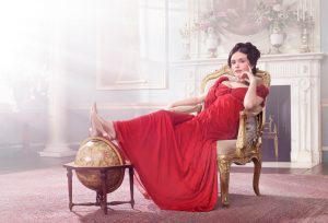 Domani non perdete l’appuntamento con la serie “Vanity Fair”, in onda su laF