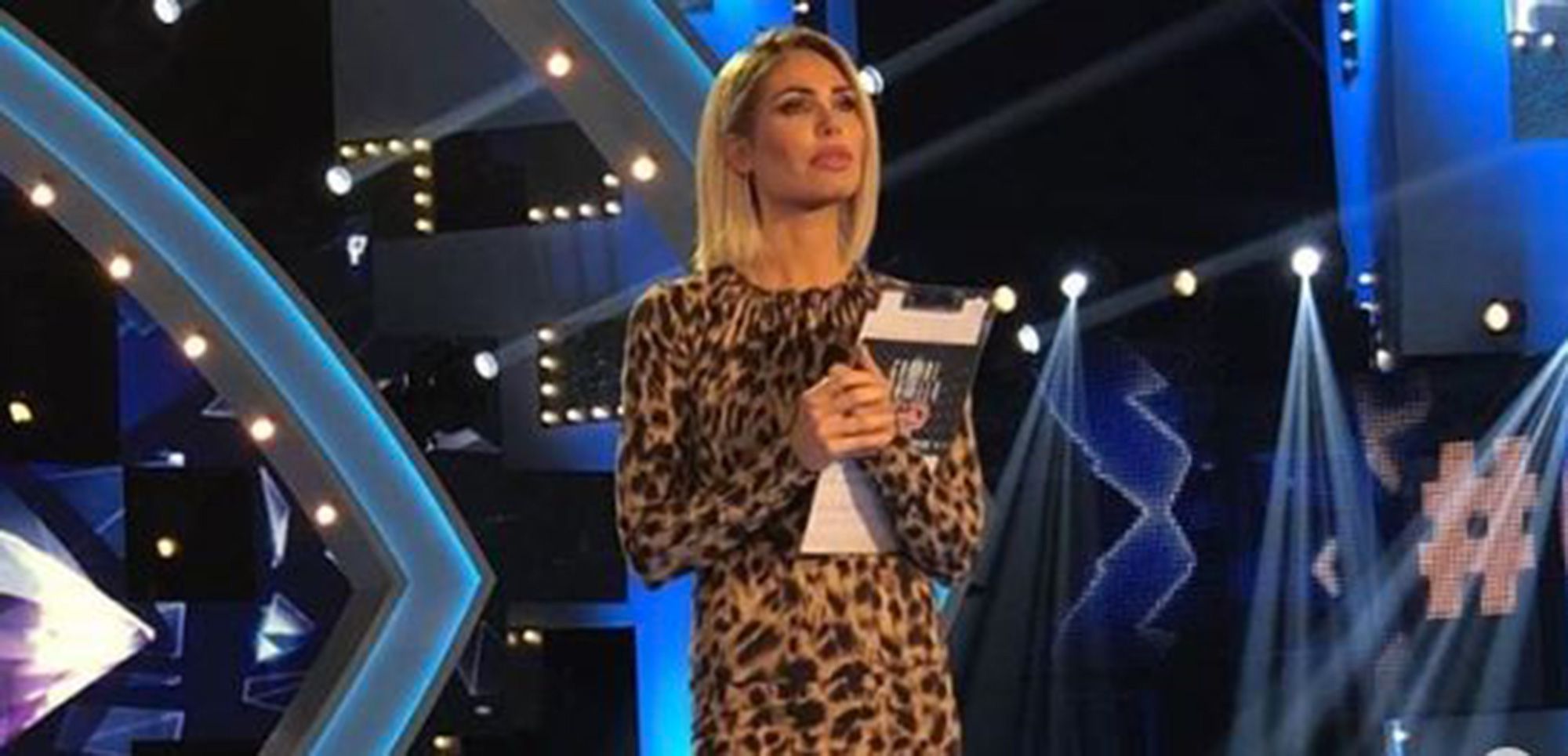 Gf Vip, Ilary Blasi spiazza tutti in diretta: “Andiamo a giocare a leccare…”