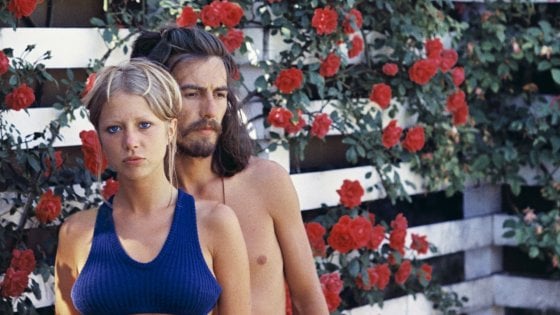 Vent’anni senza George Harrison: le curiosità sul Beatles “silenzioso”