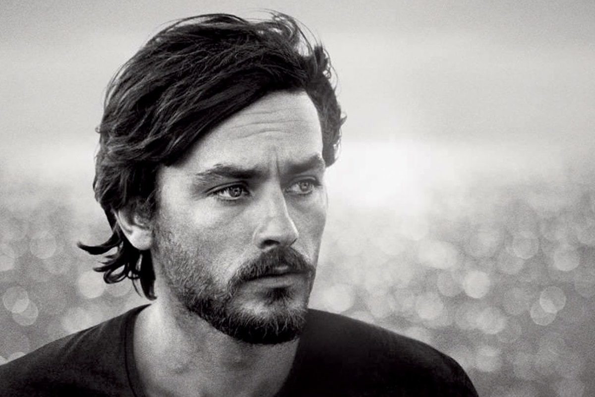 Next photo of Alain Delon