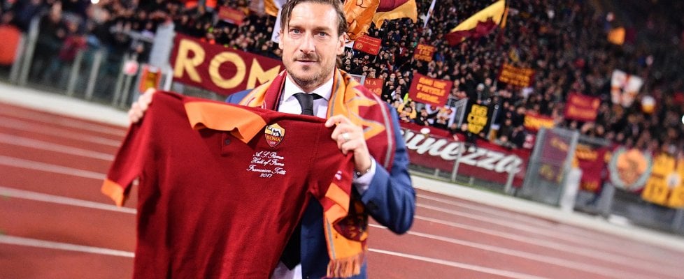 Totti: “Il mio ruolo nella fiction può farlo Carlo Verdone”