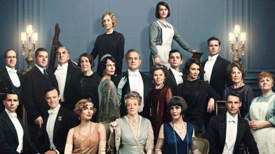 ‘Downton Abbey’ arriva al cinema. Dal trailer italiano sparisce il bacio gay