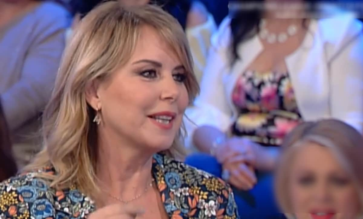 Monica Leofreddi spiega la sua assenza dalla tv: “Non dipende da me”