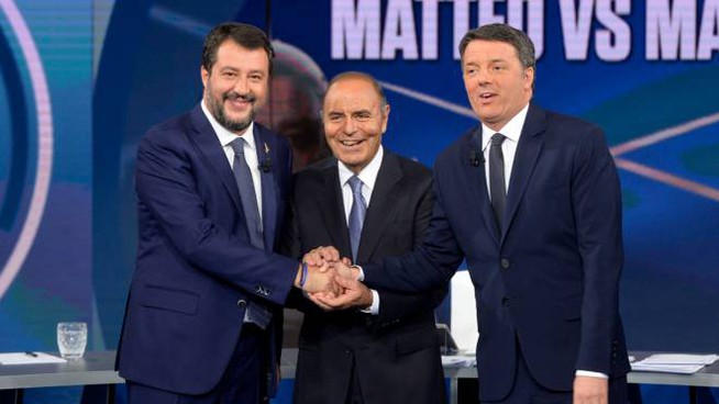 Duello tv Salvini-Renzi. “Ha trovato un governo sotto un fungo”, dice il leghista. La replica: “Ancora rosichi”