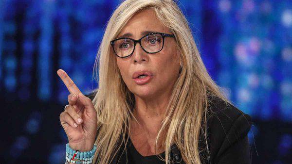 Sanremo 2020, Mara Venier solidale con Wilma De Angelis: “Se non ti vogliono al Galà dei 70 anni ti invito io a Domenica In”