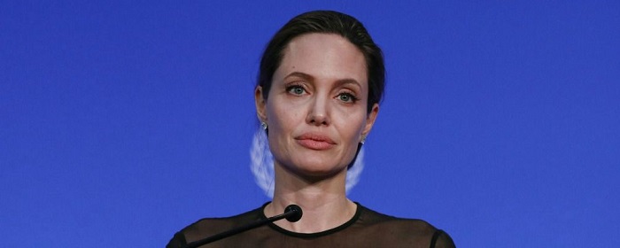 Angelina Jolie dopo Brad Pitt, eccola insieme a The Weeknd: terzo appuntamento “segreto”…