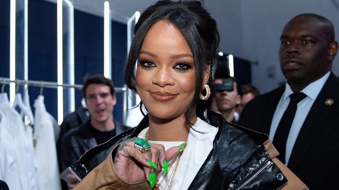 Rihanna non bada a spese per le vacanze: oltre 400mila dollari d’affitto per una casa