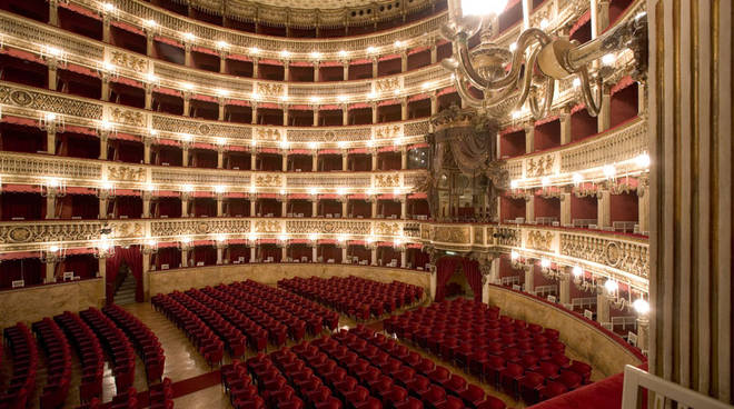 Una giornata mondiale del teatro a sipari chiusi