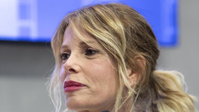 Alessia Marcuzzi: “La storia con Stefano De Martino è completamente falsa”