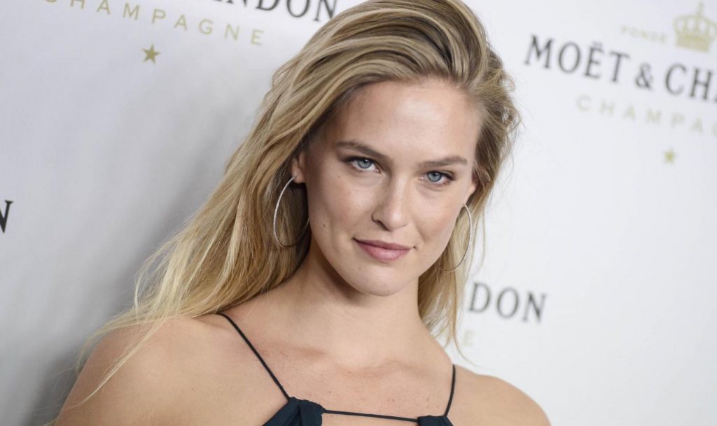 Fisco, la modella Bar Refaeli condannata a 9 mesi di lavori sociali