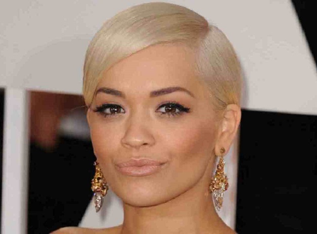 Rita Ora fa impazzire i fan con una foto senza veli su Instagram!