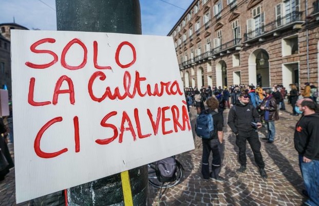 Covid, da Torino a Napoli: le proteste dei lavoratori del mondo dello spettacolo in Italia