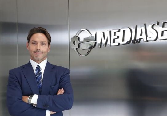 Mediaset, sale l’utile