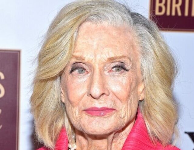 È morta Cloris Leachman, attrice premio Oscar che fu Frau Blücher in Frankenstein Junior