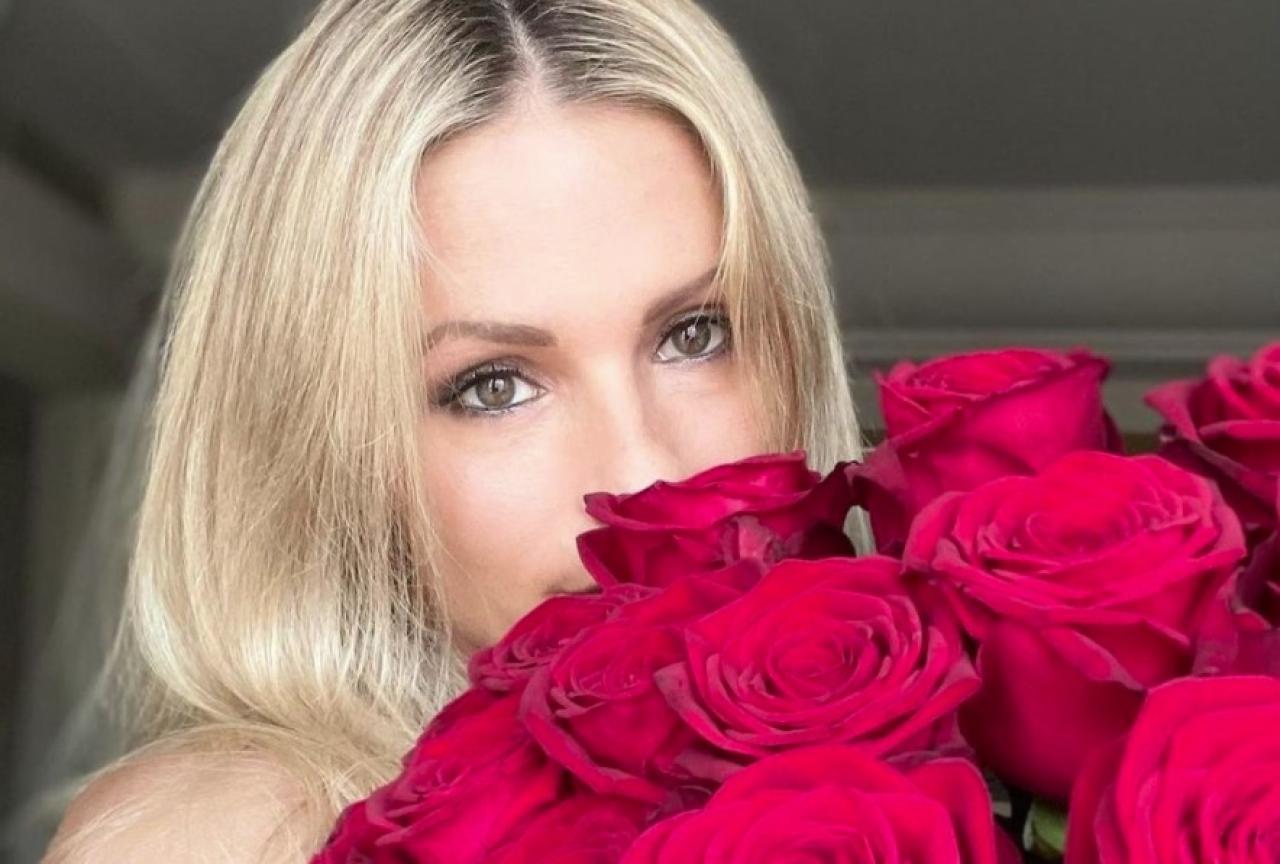 Magnifiche rose rosse per Michelle Hunziker