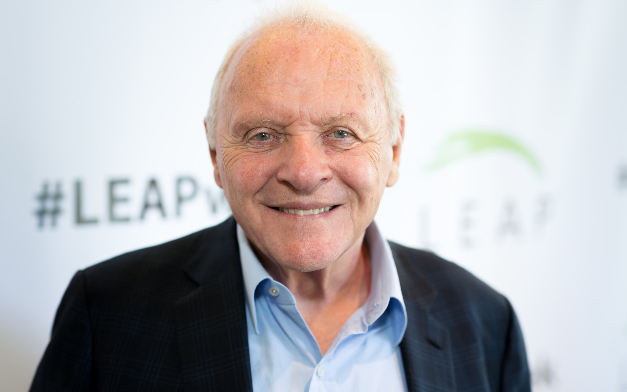 Anthony Hopkins in vacanza… diventa italiano