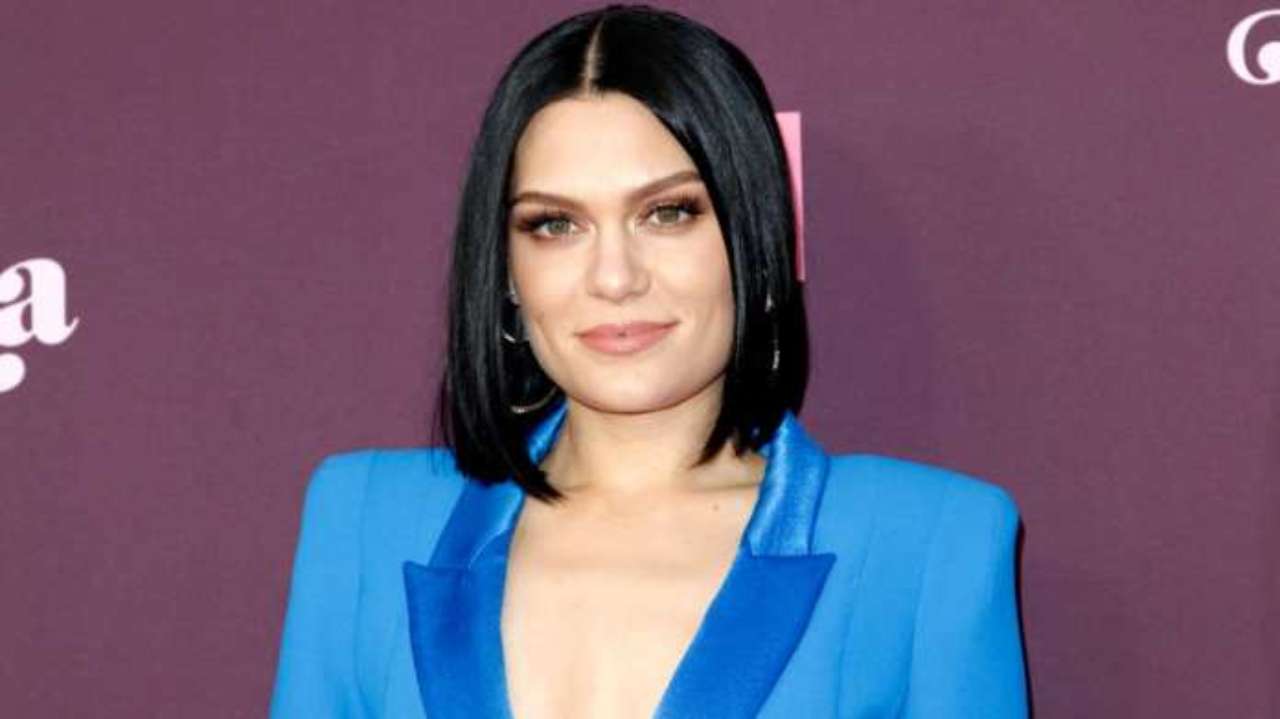 Jessie J ha avuto un aborto spontaneo: “Cantare mi aiuterà a superare il dolore”