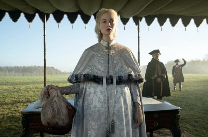 Elle Fanning torna in The Great 2: la storia di Caterina La Grande continua