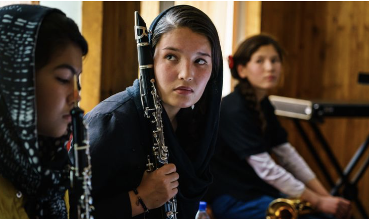 La nuova vita dell’orchestra afghana ricomincia in Portogallo, ed è un’immagine di speranza