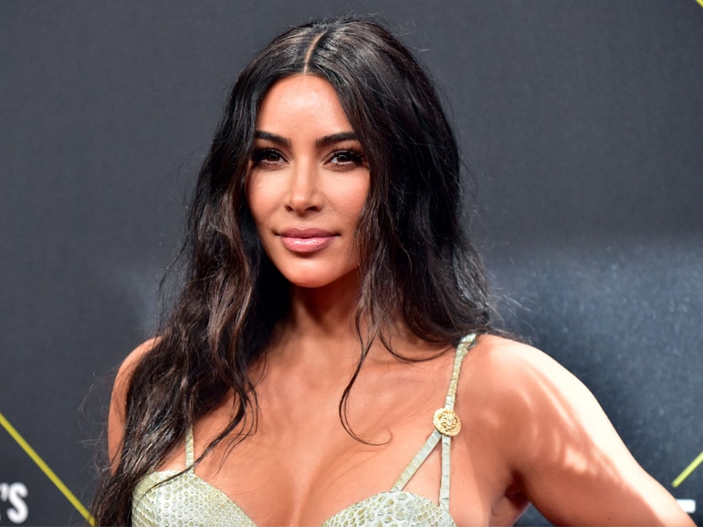 Kim Kardashian, il look total pink ispirato a Barbie