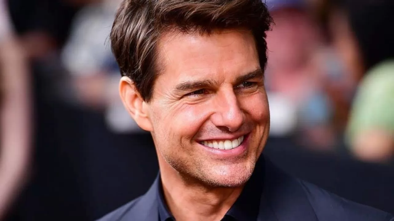 Tom Cruise ha spedito 300 torte al cocco con un jet privato da Los Angeles a Londra