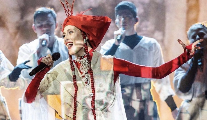 La crisi ucraina sull’Eurovision, si ritira la candidata Alina Pash: “Sono un’artista, non un politico”