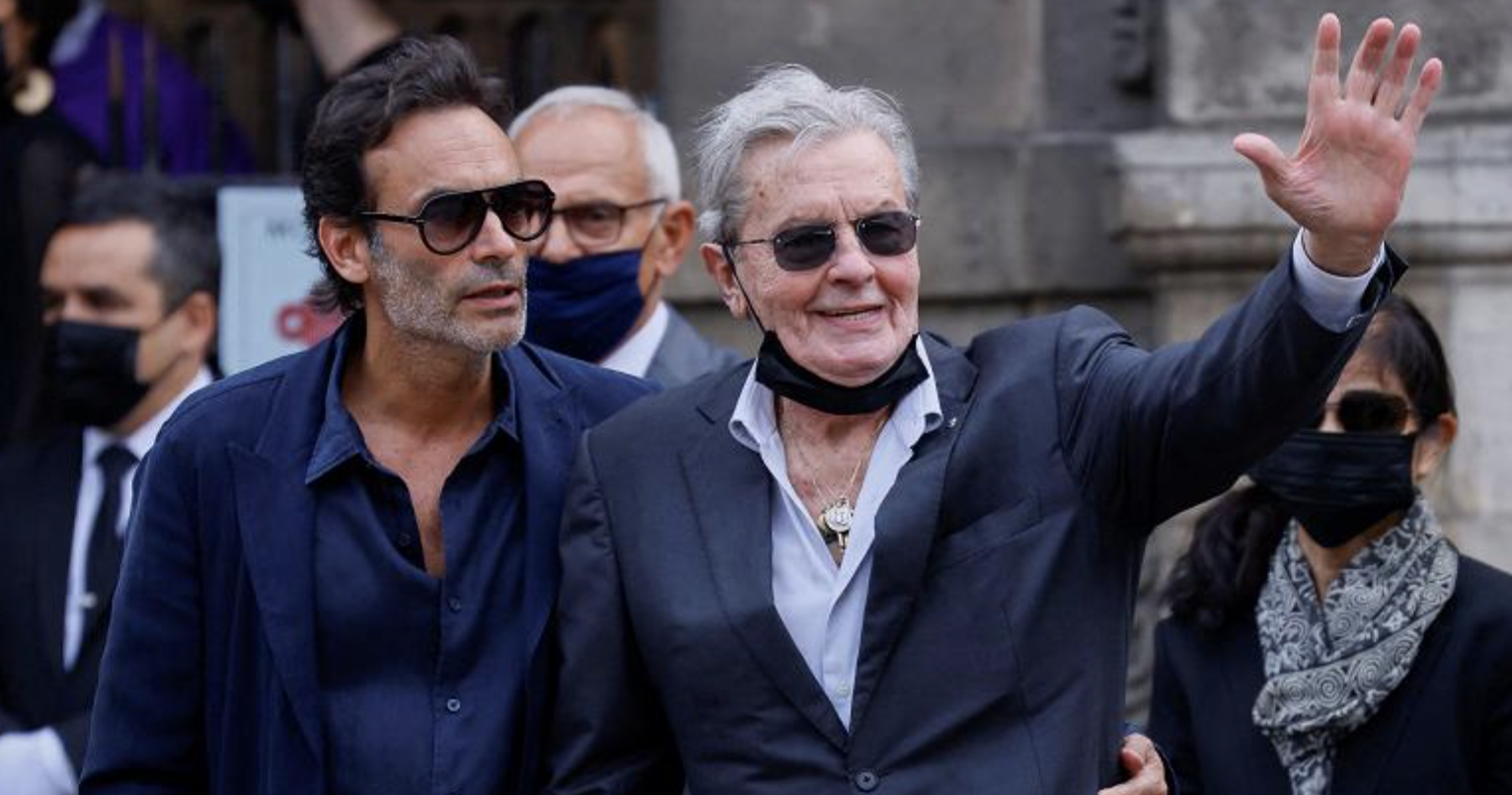 Alain Delon sceglie il suicidio assistito, il figlio Anthony: malgrado tutto sarò con lui