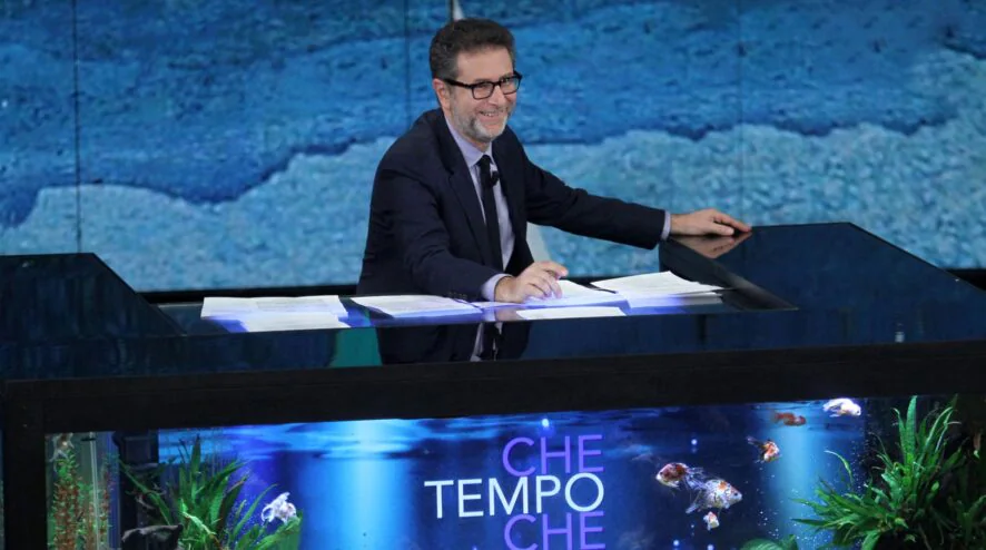 Rai 3: ottimi ascolti per “Che Tempo Che Fa”, seguito da 2 milioni e 200mila spettatori sfiorando l’11% di share, con un picco d’ascolto di 2 milioni e 500mila spettatori e un picco di share del 12,22%.