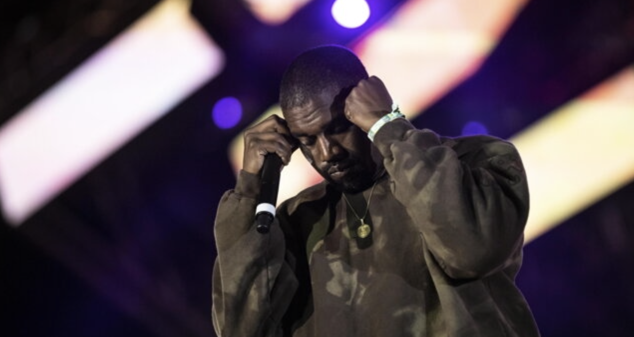 Zuckerberg “punisce” Kanye West: il rapper sospeso da Instagram per 24 ore per insulti razziali e bullismo social