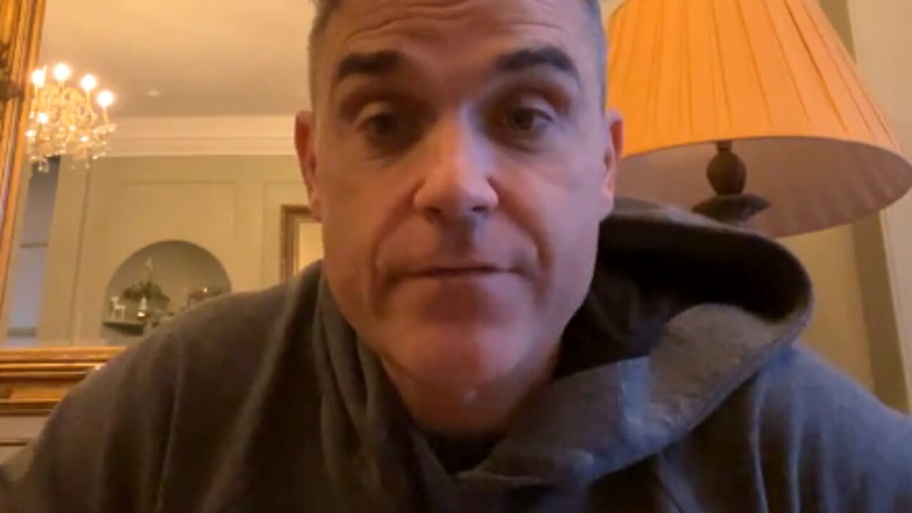 Robbie Williams ha venduto tutte le proprietà: “Ora coi miei figli siamo senza dimora”