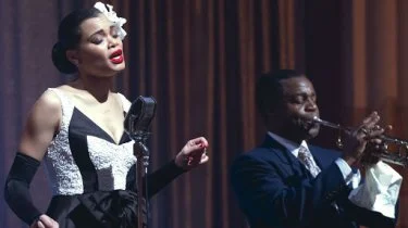 Gli Stati Uniti contro Billie Holiday, la recensione del film con Andra Day