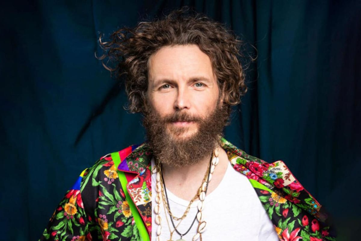 L’inno alla vita di Jovanotti nel video “Alla salute” in attesa del debutto del Jova Beach Party 2022