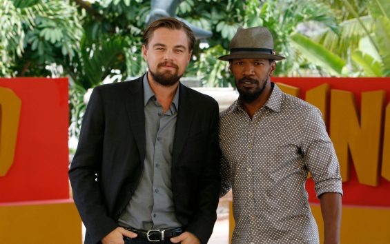 Vip in vacanza: Jamie Foxx si esibisce a Capri davanti a Leonardo DiCaprio