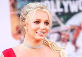 Britney Spears cancella di nuovo il profilo Instagram, i fan preoccupati chiamano la polizia