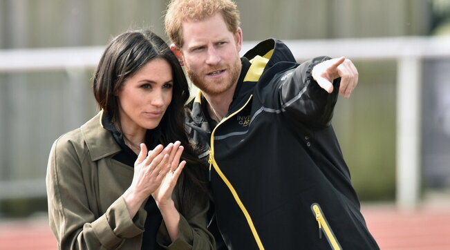 Harry e Meghan tornano in Gran Bretagna dopo aver lanciato l’ultima bomba mediatica