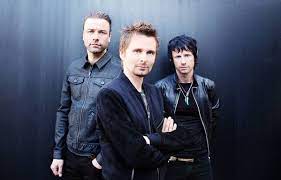 I Muse incendiano l’Olimpico di Roma con il loro rock post apocalittico