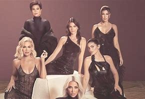 The Kardashians, il nuovo poster della seconda stagione