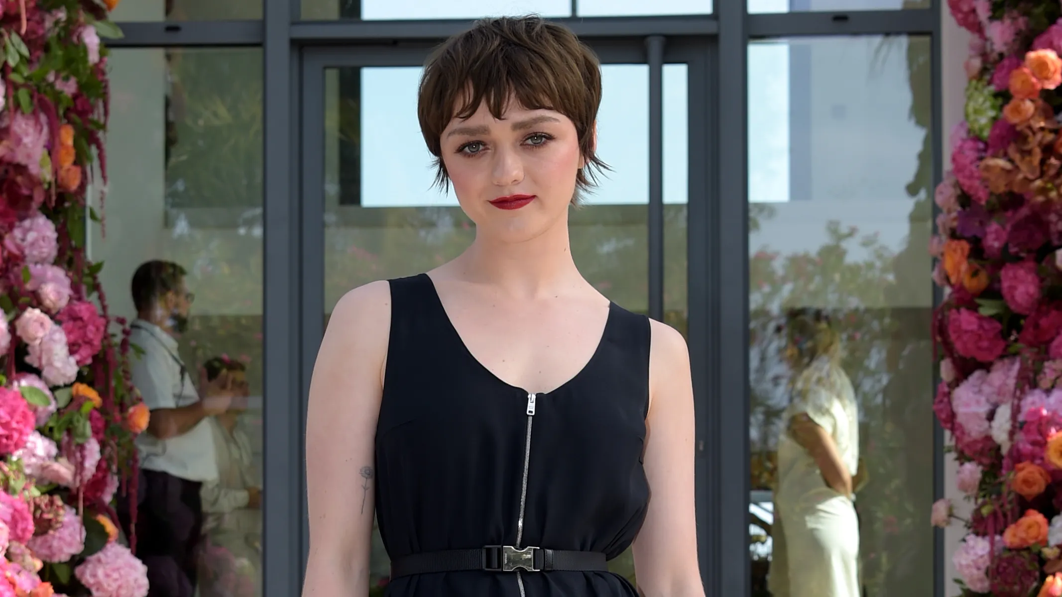 Il Trono di Spade, Maisie Williams confessa: “Io e i miei fratelli eravamo in una setta”